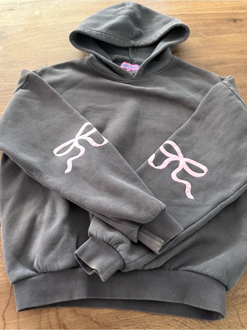 Edikted Gray Hoodie with Pink Bow - Women XS